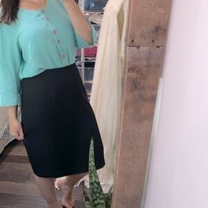 Le Suit black career skirt size 10